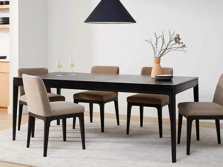 Expandable and Elegant Oak Wooden Dining Table Sustainably Living Room Dining Table