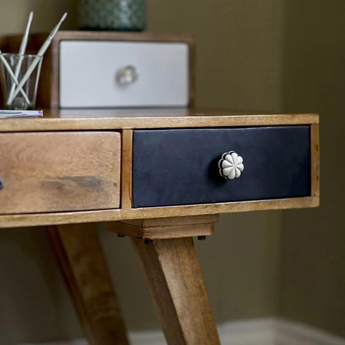 Chhaap Console Table